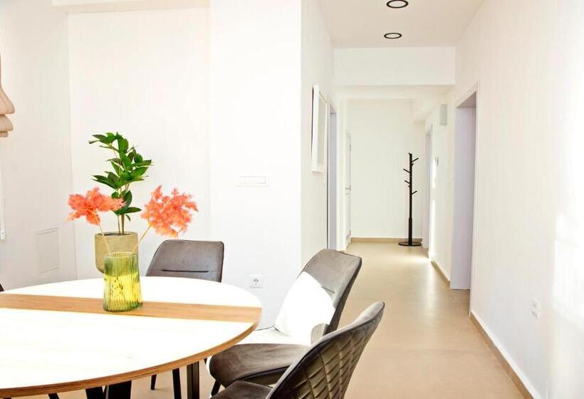 شقة غرفة واحدة, Apartments & Rooms Flowers