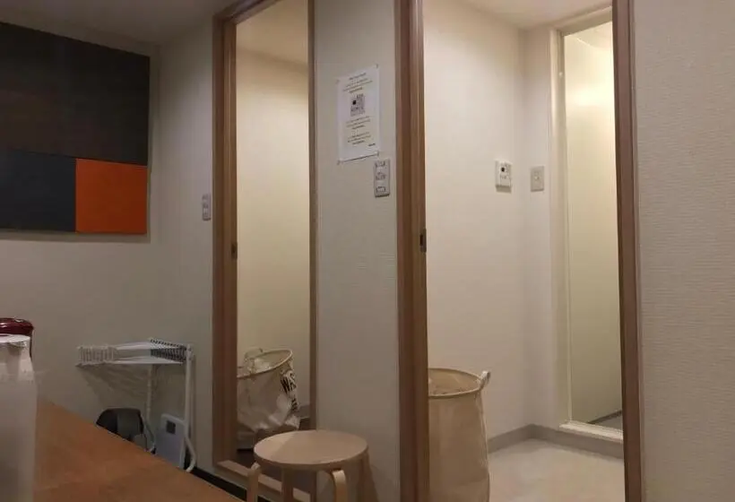 バス共有のスタンダードルーム, Tsukiji Hostel Wakayama