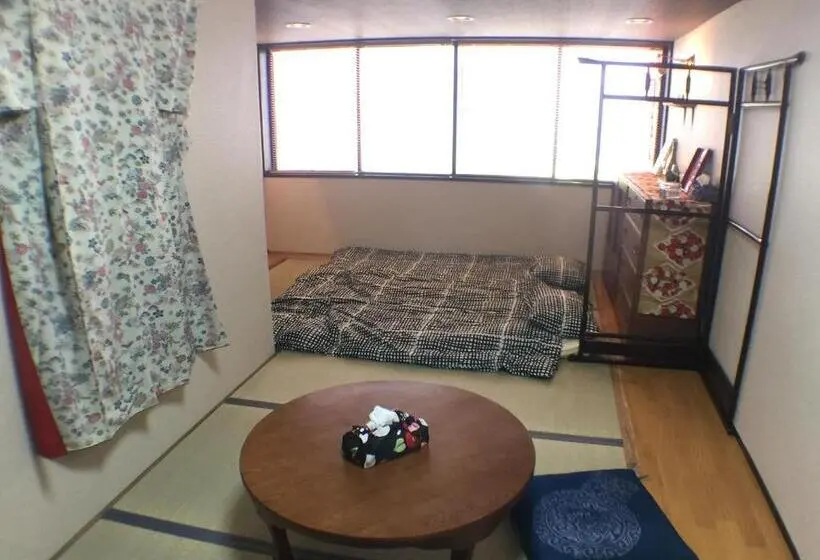 バス共有のスタンダードルーム, Tsukiji Hostel Wakayama