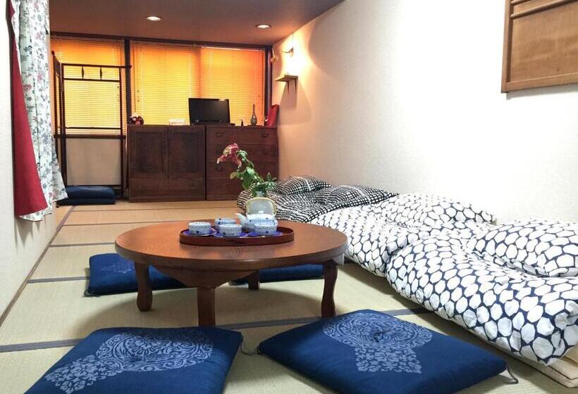 스탠다드 룸 공동 욕실, Tsukiji Hostel Wakayama