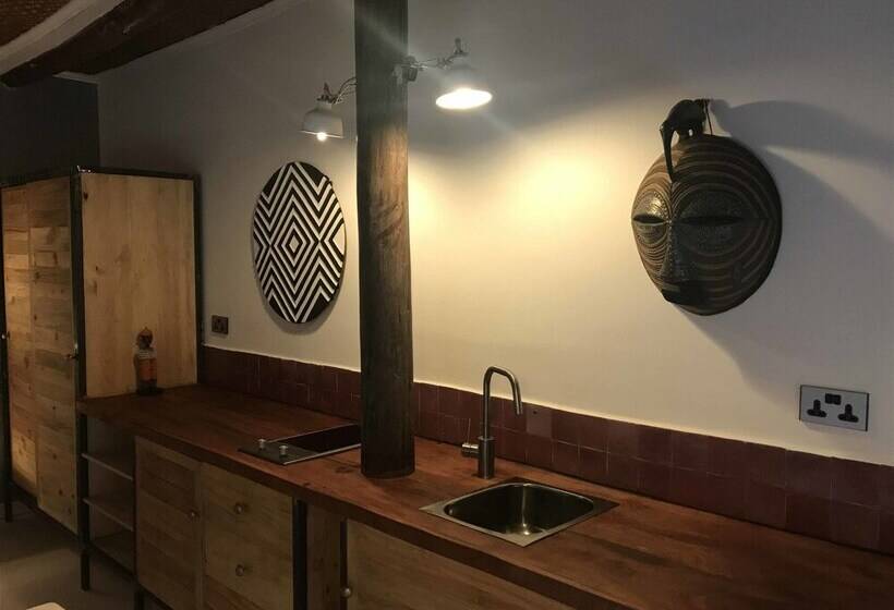 1 Szobás Deluxe Apartman, Pili Pili Boutique