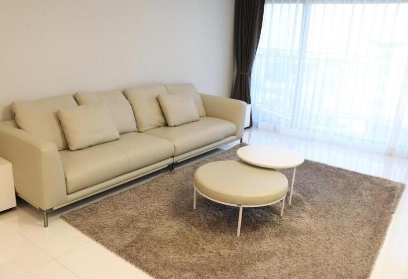 جناح رئاسى, Stay:on