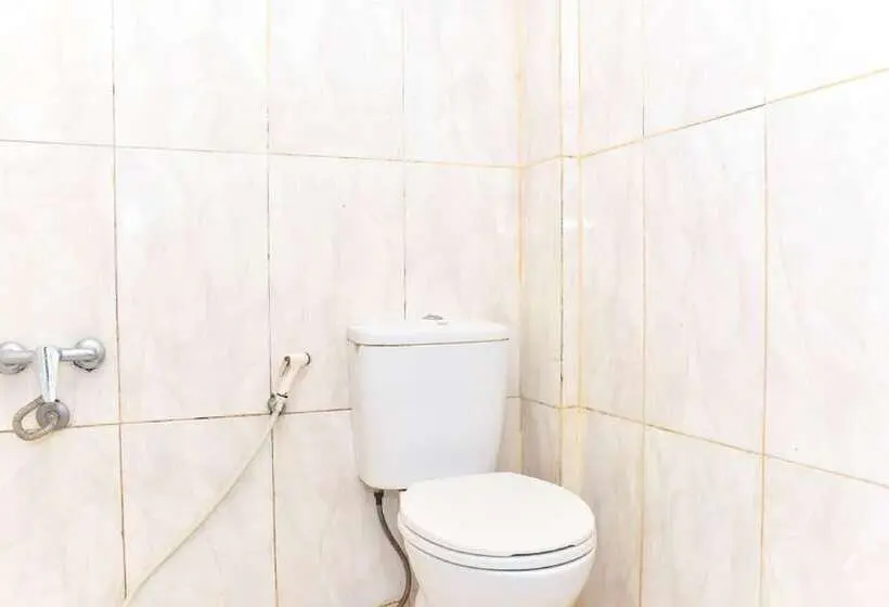 エコノミールーム, Reddoorz Plus Near Makassar Town Square