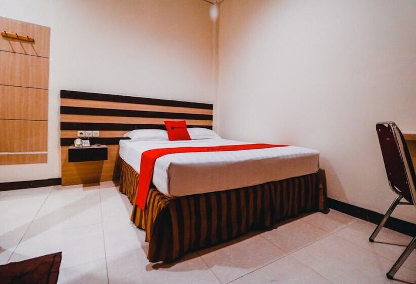 Люкс, Reddoorz Plus Near Makassar Town Square