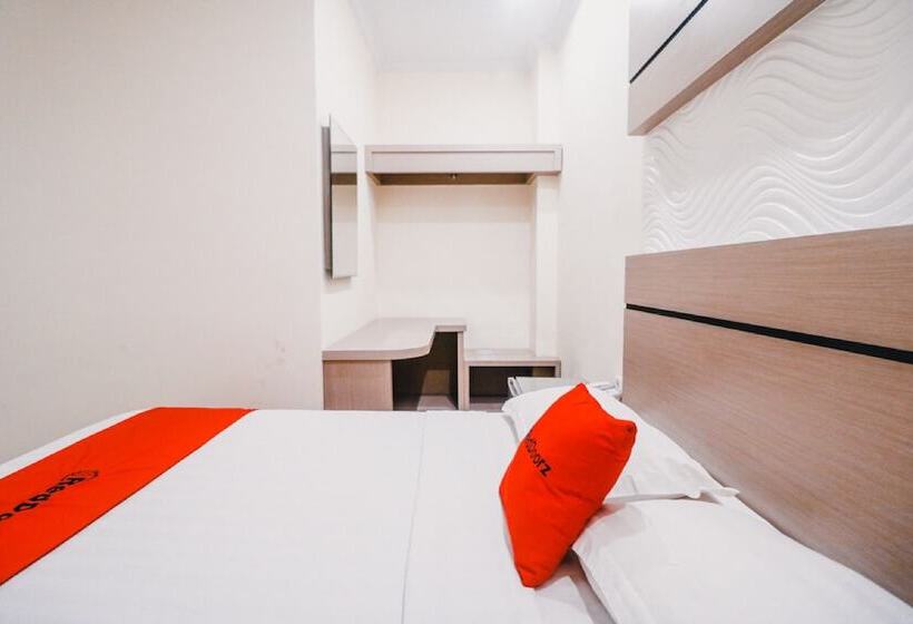 Номер Стандарт, Reddoorz Plus Near Makassar Town Square