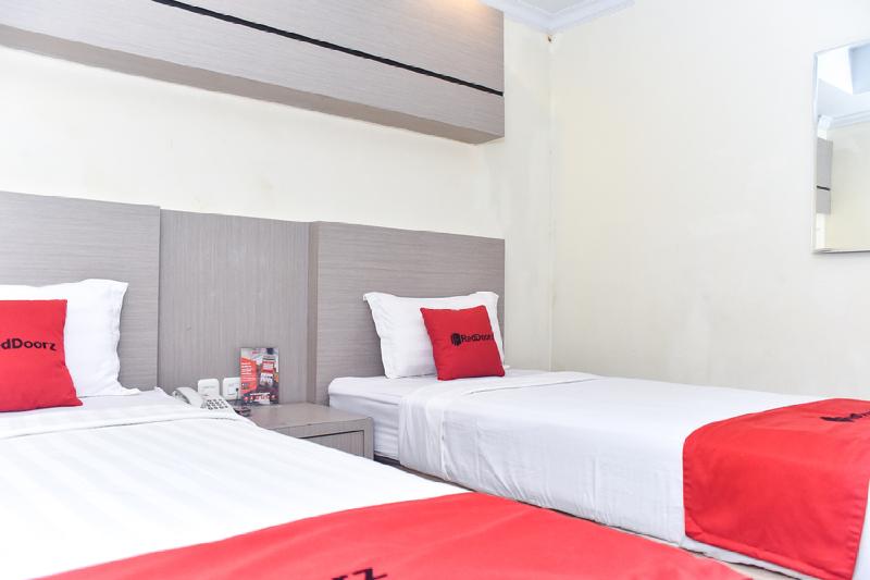 غرفة ديلوكس, Reddoorz Plus Near Makassar Town Square
