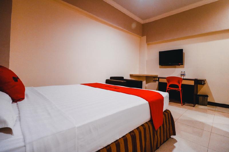 Люкс, Reddoorz Plus Near Makassar Town Square