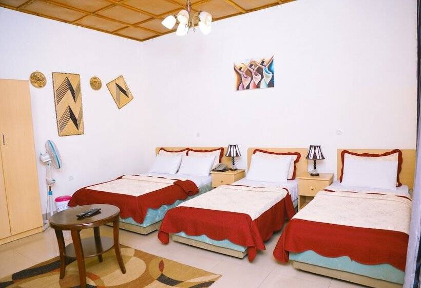 اتاق استاندارد سه نفره, Step Town