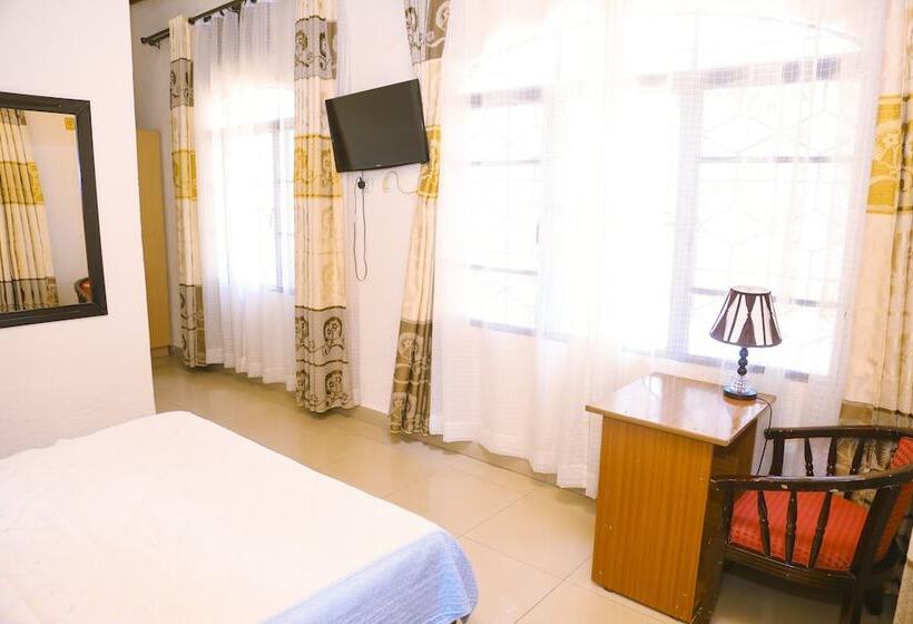 اتاق استاندارد یک نفره, Step Town