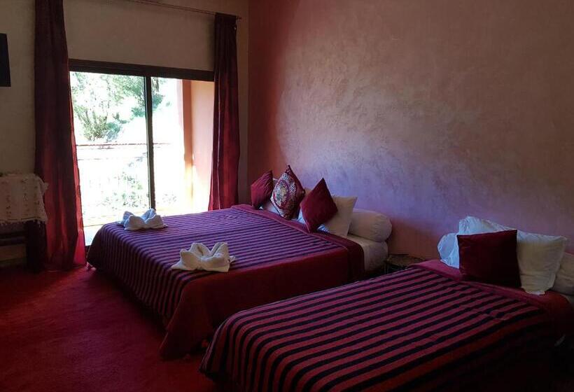 标准三人间, Dar L Eau Vive