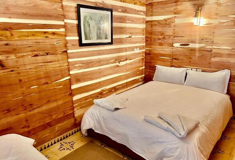 舒适三人间, Dar L Eau Vive