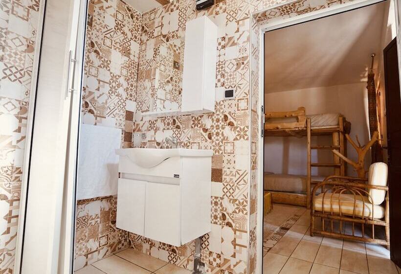 家庭房带园景, Dar L Eau Vive