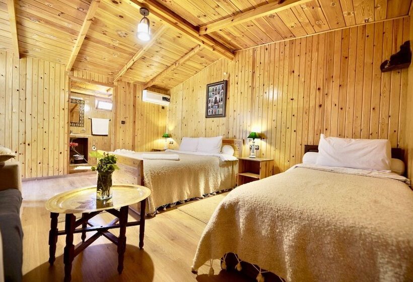 标准平房, Dar L Eau Vive