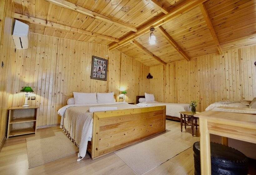 标准平房, Dar L Eau Vive