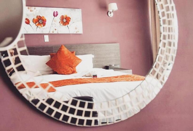 اتاق لوکس, Mahlakapese Guest Lodge