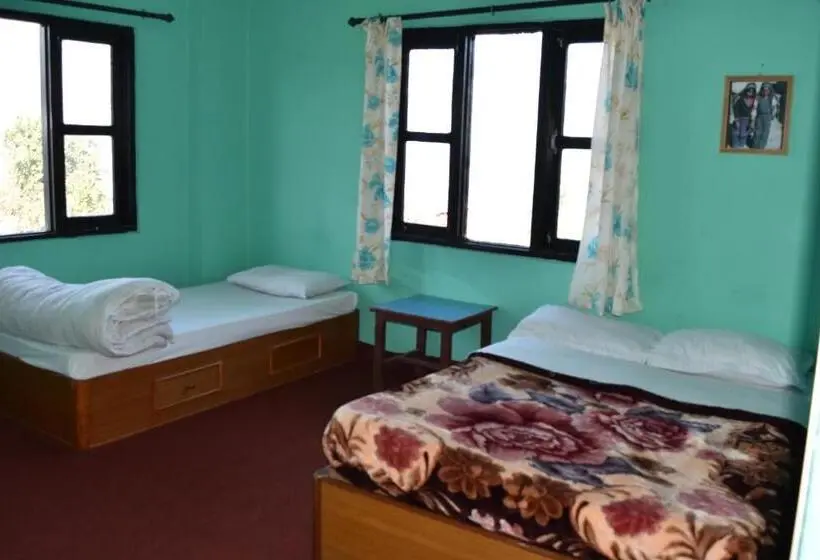 اتاق لوکس با تخت بزرگ, Tashidelek Guest Lodge & House