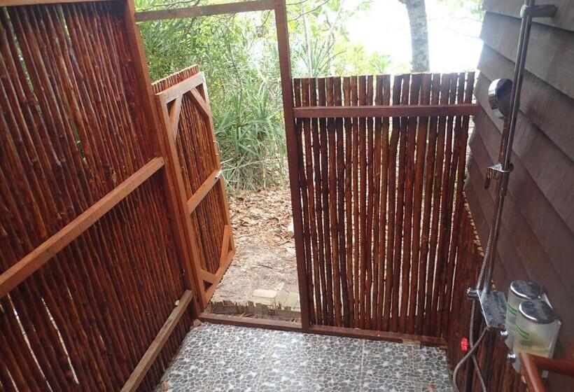 بانگلوی استاندارد, Boulder Bay Eco Resort   Nga Khin Nyo Gyee Island