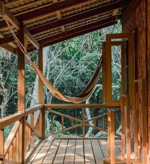 بانگلوی سوپریور, Boulder Bay Eco Resort   Nga Khin Nyo Gyee Island