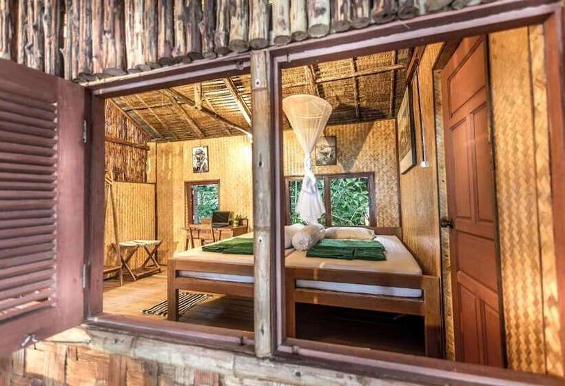 بانگلوی استاندارد, Boulder Bay Eco Resort   Nga Khin Nyo Gyee Island