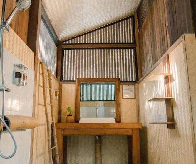 سوییت, Boulder Bay Eco Resort   Nga Khin Nyo Gyee Island