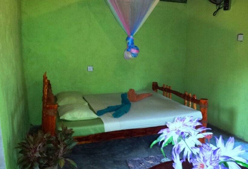 سوییت لوکس, Greenwood Udawalawa Safari Resort