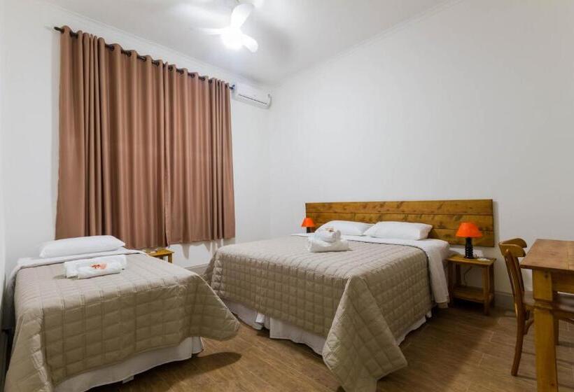 四人豪华间, Sagrados Corações