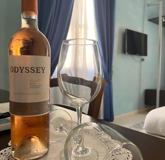 اتاق خانوادگی, My Travel House