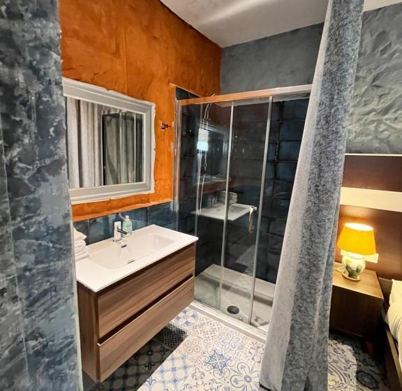 اتاق استاندارد, My Travel House