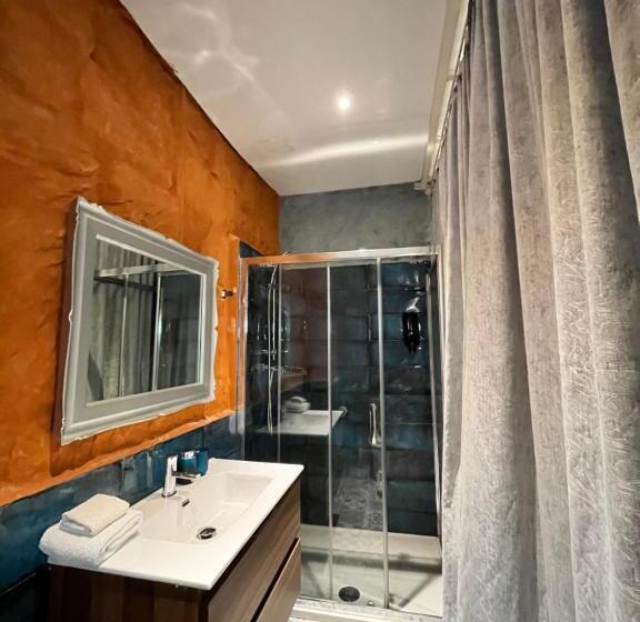 اتاق استاندارد, My Travel House