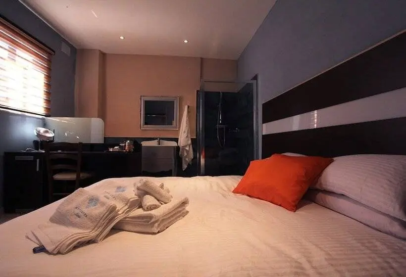 اتاق استاندارد, My Travel House
