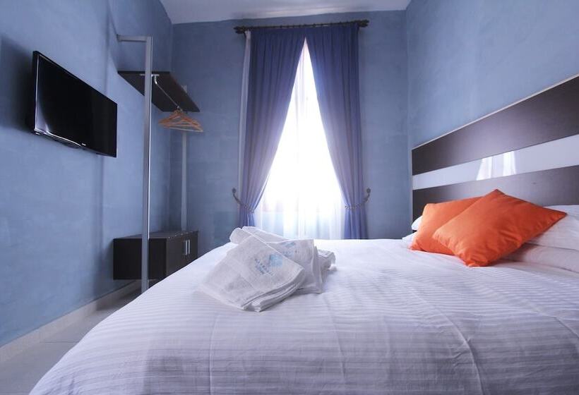 اتاق خانوادگی, My Travel House