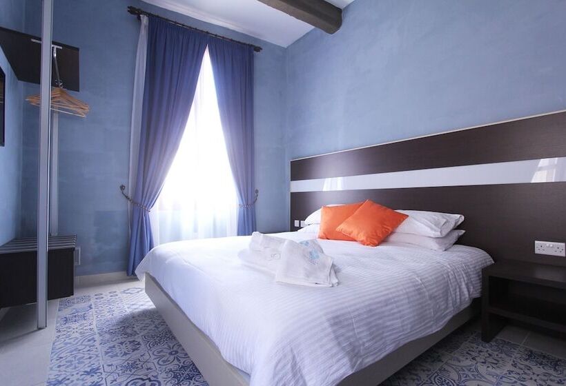 اتاق خانوادگی, My Travel House