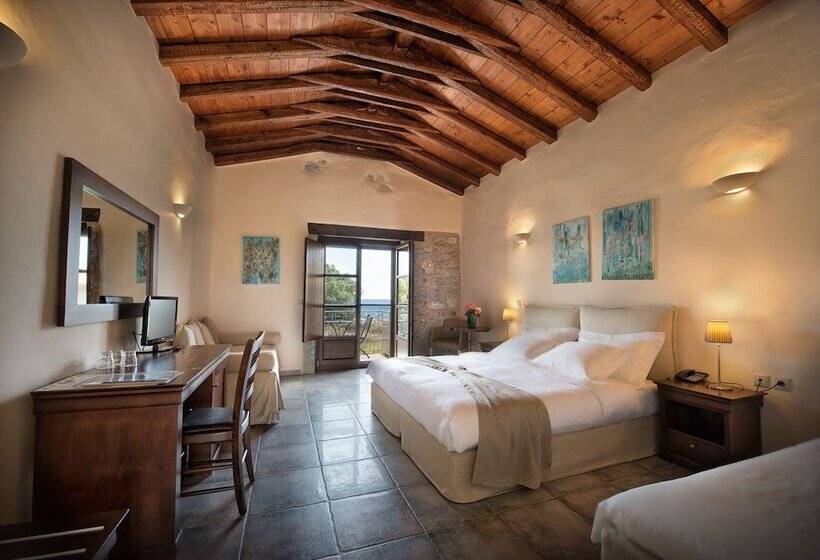 スタンダードトリプルルーム, Castello Antico