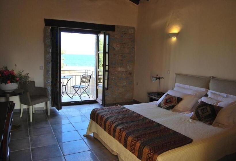 スタンダードトリプルルーム, Castello Antico