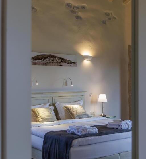 キングサイズベッドのスーペリアルーム, Castello Antico