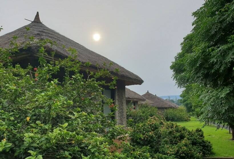 سوئیت رویال, Mayleko Lodge