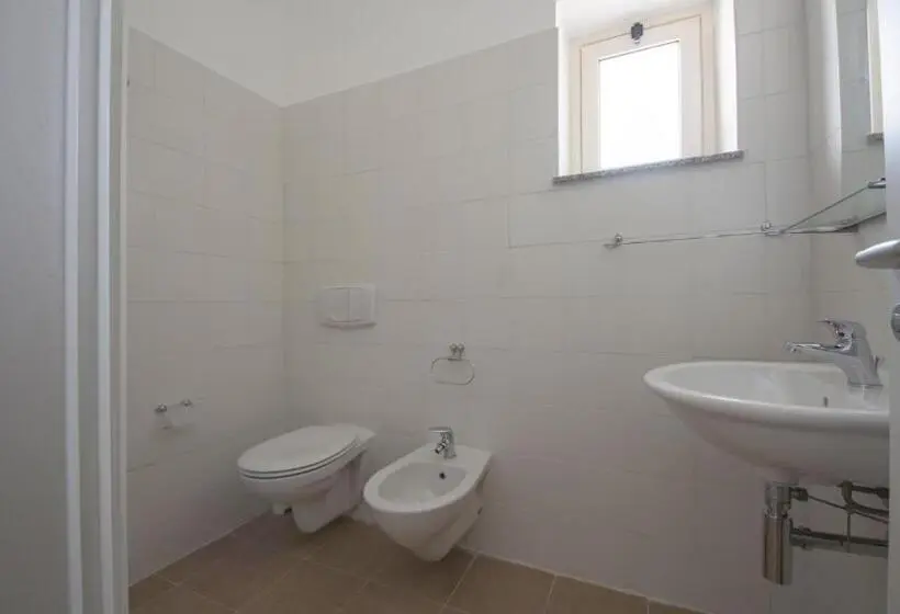 トリプルクラシックルーム, Casale Marcalia  Bed & Breakfast
