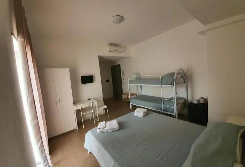 スタンダード４人部屋, Casale Marcalia  Bed & Breakfast