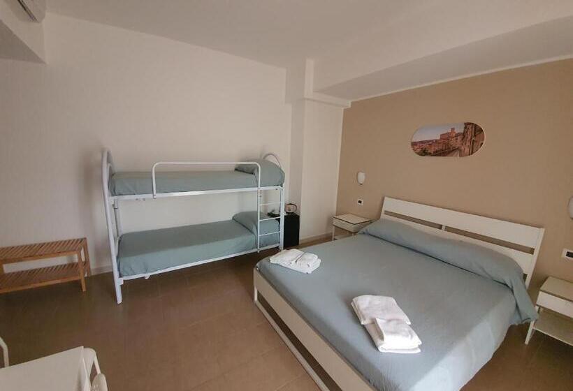 اتاق استاندارد چهار تخته, Casale Marcalia  Bed & Breakfast