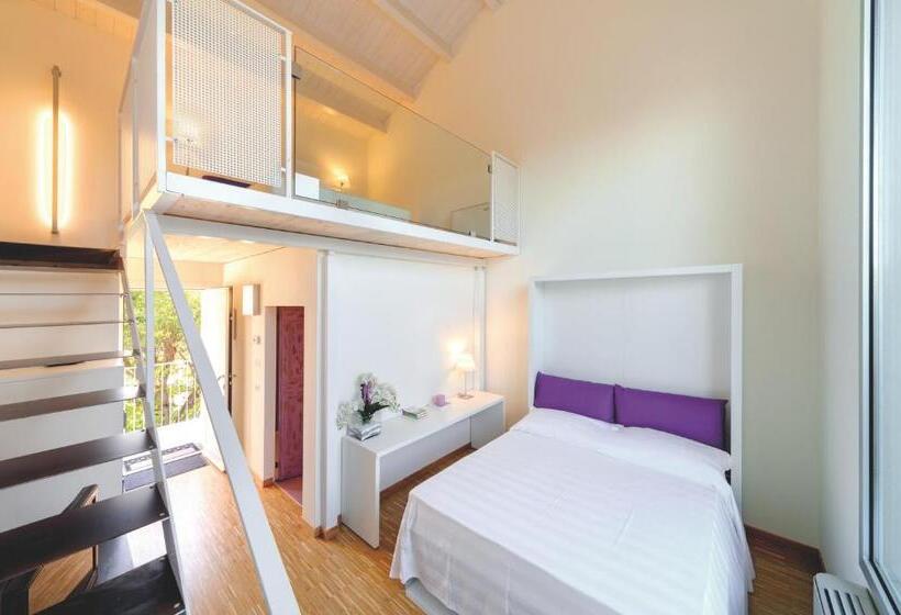 غرفة قياسية رباعية, Il Portico