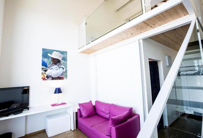 غرفة قياسية, Il Portico