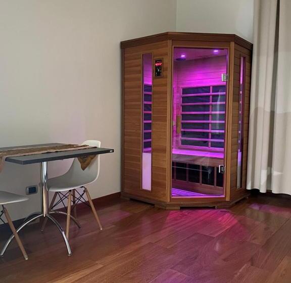 סוויטת ג'וניור, Olympus Capua