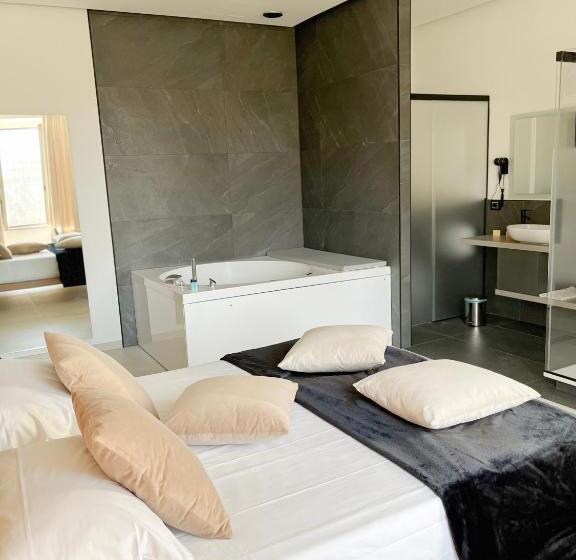 חדר סטנדרט עם מיטת קינג, Olympus Capua