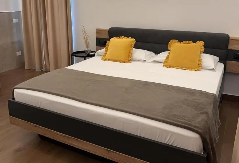 Standard-huone, Olympus Capua