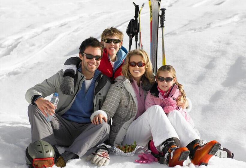 اتاق اجرایی, Villa Mtashi