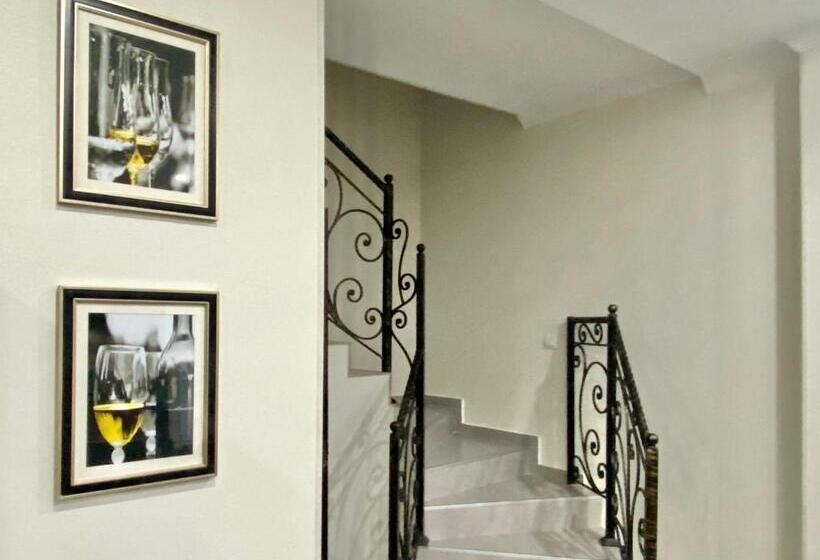 ویلای 1 خوابه, Villa Mtashi