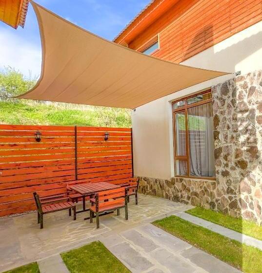 ویلای 1 خوابه, Villa Mtashi