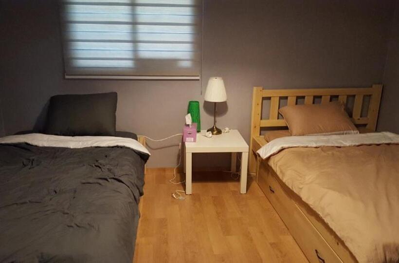 غرفة أساسية, The Guesthouse Dmz Stay