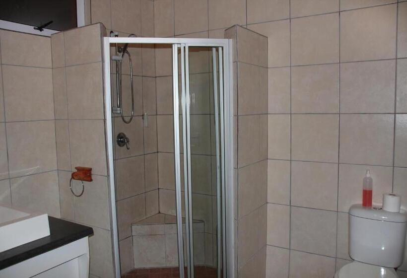 اتاق خانوادگی, Anandi Guesthouse Swakopmund