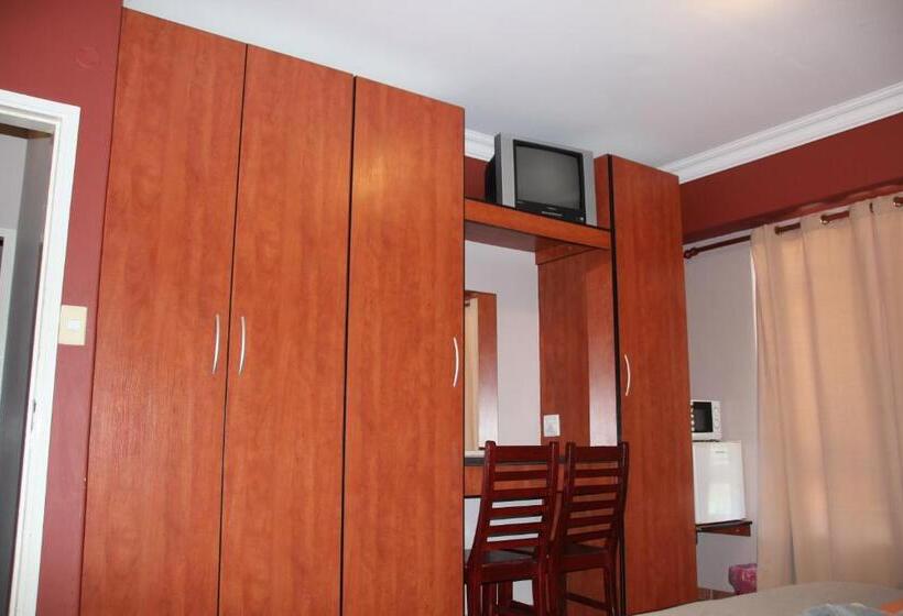 اتاق خانوادگی, Anandi Guesthouse Swakopmund